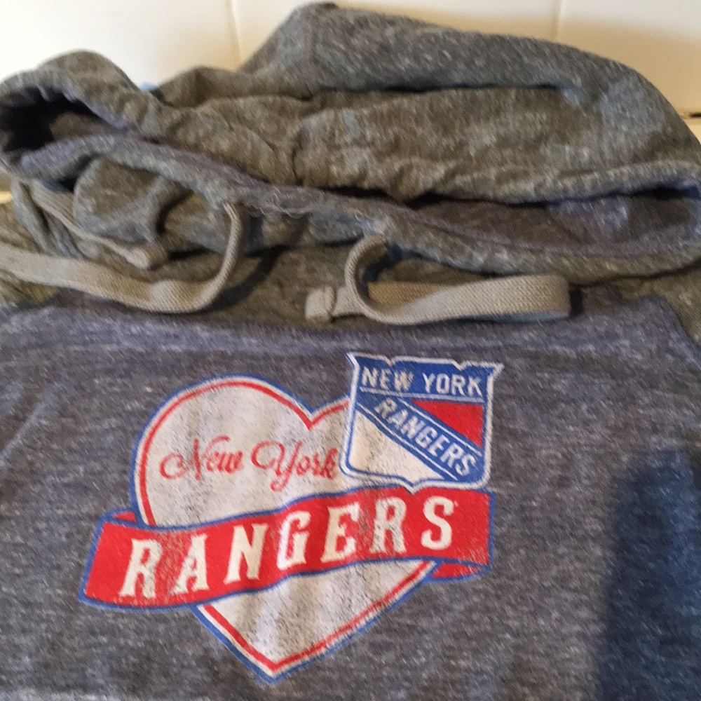 Hooded Rangers tee - Picture 2 of 3